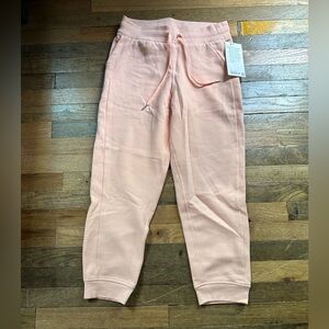 Lululemon Scuba 7/8 Jogger - Peach Satin - Size 8 - NWT!